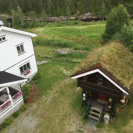 Шале Lie Hytteutleige -gjestegard - Thor Fine Art 3 Enheter Amdals Verk